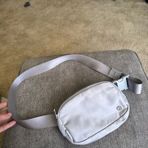 lululemon athletica Light Gray/Beige Waist Pack Belt Bag